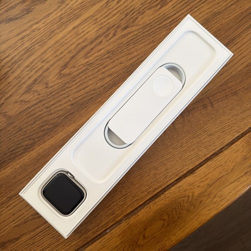 Apple watch series 45mm - watch,